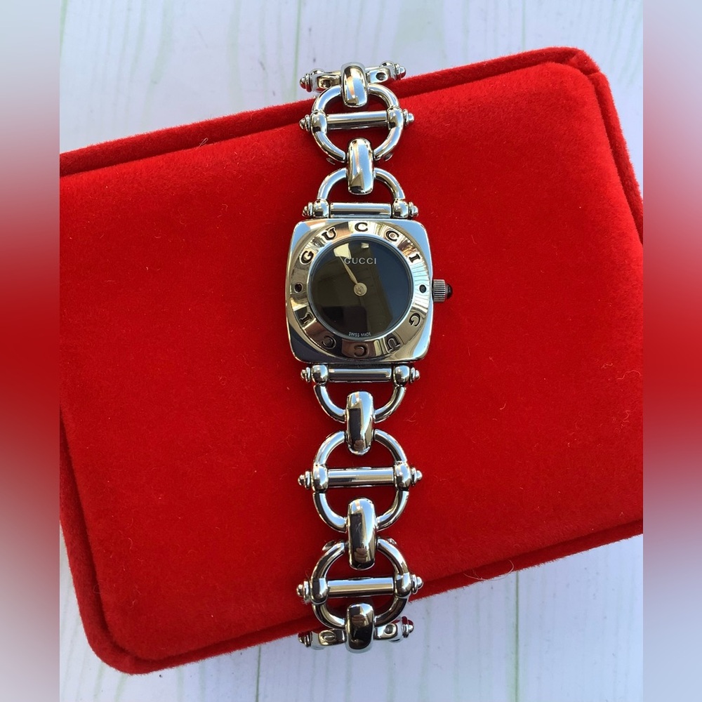 Beautiful AUTHENTIC GUCCI watch 🌟🌟🌟 - Picture 5 of 10